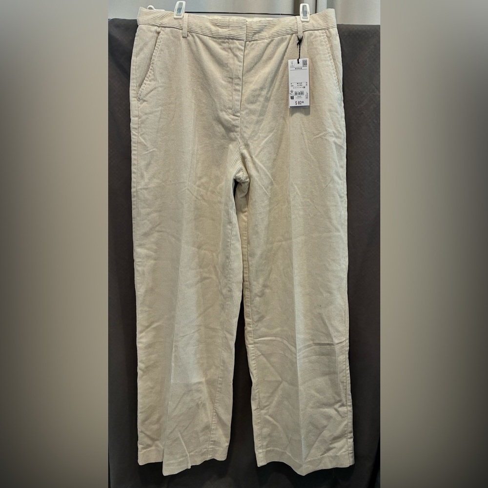 NWT Piombo Women’s Cream Color Corduroy Wide Leg Pants; Size 14